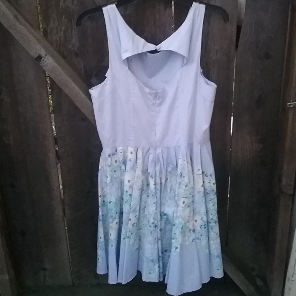 NWT Icy Blue Floral Dress Size 14 Princess Easter Feminine Wedding Guest Retro - Picture 6 of 11
